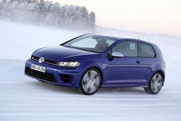 Front- und Seitenpartie des Golf R 