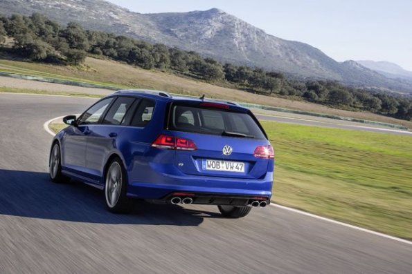 Heckpartie des VW Golf R Variant 