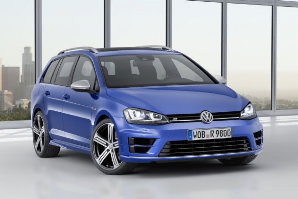 Die Frontansicht des VW Golf R Variant 