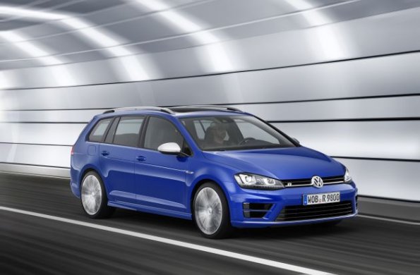 Front- und Seitenpartie des VW Golf R Variant 