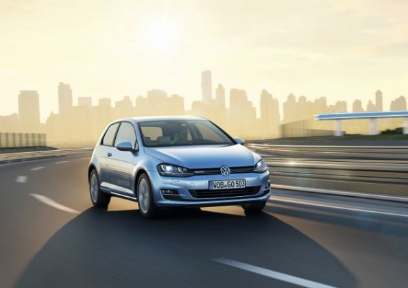 Die Frontpartie des VW  Golf TDI Bluemotion