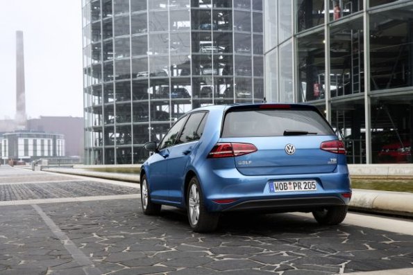 Fahraufnahme mit dem VW Golf TGI Bluemotion