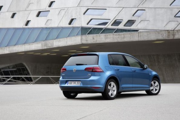 Die Heckpartie des VW Golf TGI Bluemotion