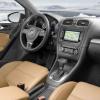 Ein Blick in den Innenraum des VW Golf VI 2008: Multifunktionslenkrad 