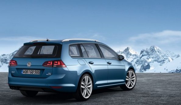 Heck- und Seitenansicht am VW Golf Variant