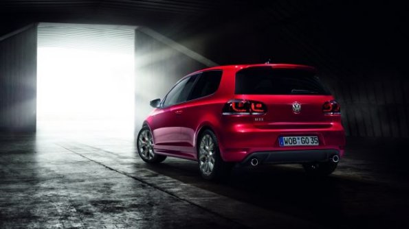 Heckperspektive des VW GTI Edition 35