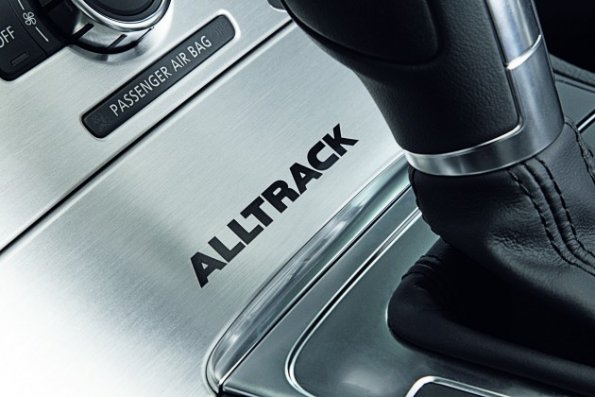 Die Mittelkonsole des VW Passat Alltrack in einer Detailaufnahme 