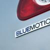 Das BlueMotion-Label des Volkswagen BlueMotion