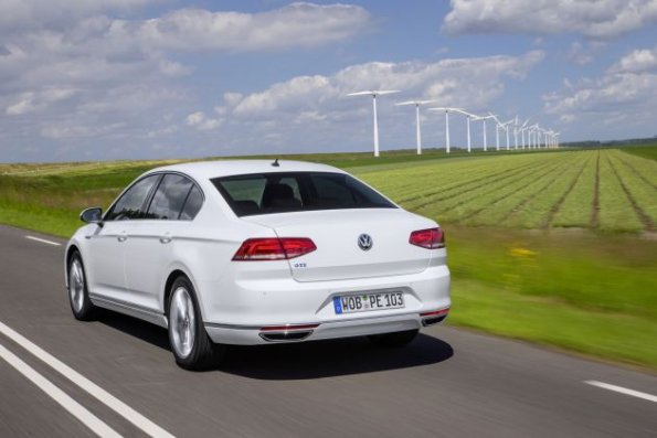 Heckpartie des VW Passat GTE