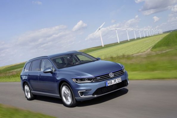 Frontpartie des VW Passat Variant GTE