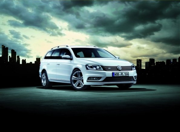 Die Frontpartie des VW Passat R-Line