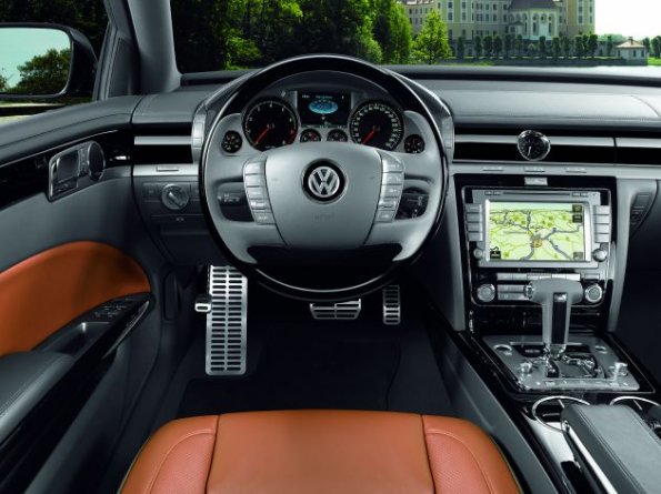 Das Cockpit im VW Phaeton