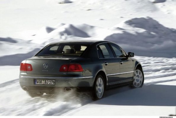 Flott unterwegs in Eis und Schnee: der VW Phaeton