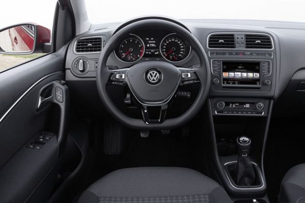 Das Cockpit im VW Polo 