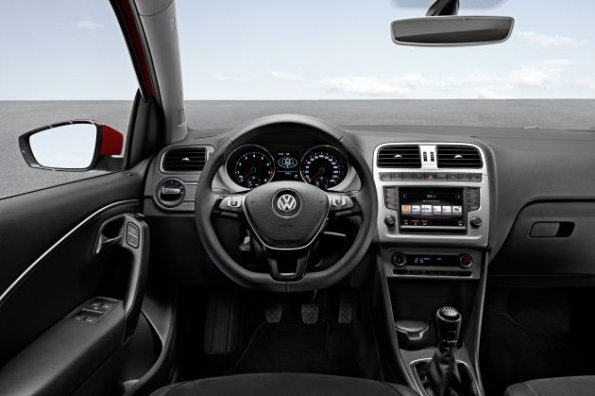 Cockpit des VW Polo