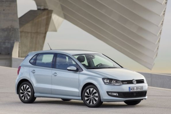 Front- und Seitenansicht des VW Polo TDI Bluemotion