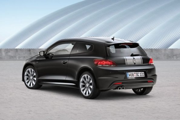 Die Heck- und Seitenpartie des VW Scirocco Million