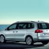 Seiten- und Heckperspektive des neuen VW Sharan 2010