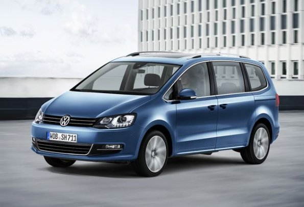 Front- und Seitenansicht des VW Sharan