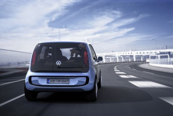 Heckansicht des VW Space Up!