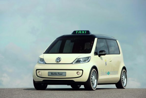 Frontansicht der VW Studie Berlin Taxi