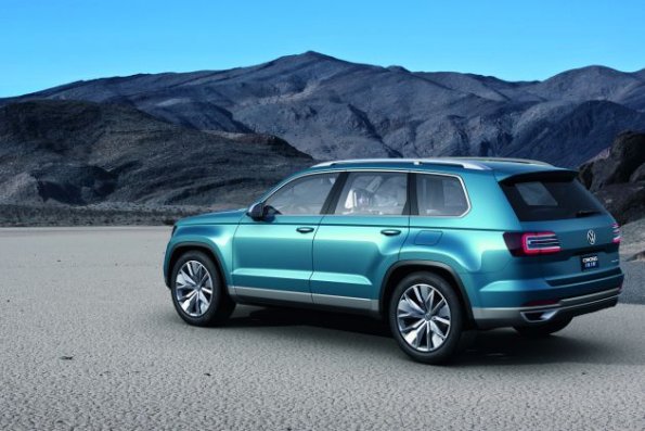 Die Seitenpartie der VW Studie Cross Blue