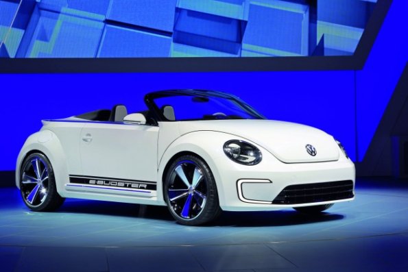 Front- und Seitenansicht der VW Studie e-Bugster