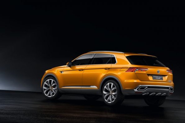 Heck- und Seitenpartie der VW SUV Studie CrossBlue Coupé