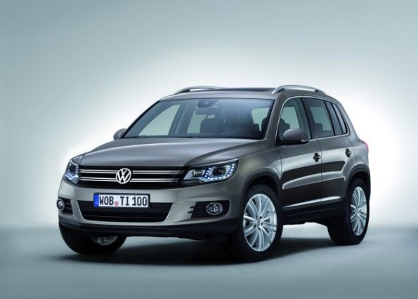 Die Frontansicht des VW Tiguan 2011