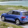 Heck- und Seitenansicht des VW Touareg