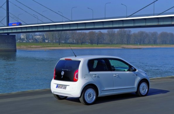 Heck- und Seitenpartie des vW up!