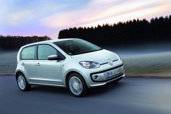 Front- und Seitenpartie des VW up! Viertürer