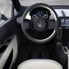 Ein Blick ins Cockpit des VW up: Touchscreen statt Knöpfe