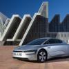 <p>Front- und Seitenpartie des VW XL1</p>